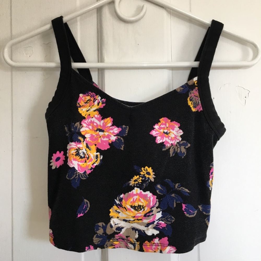 Kendall & Kylie crop top